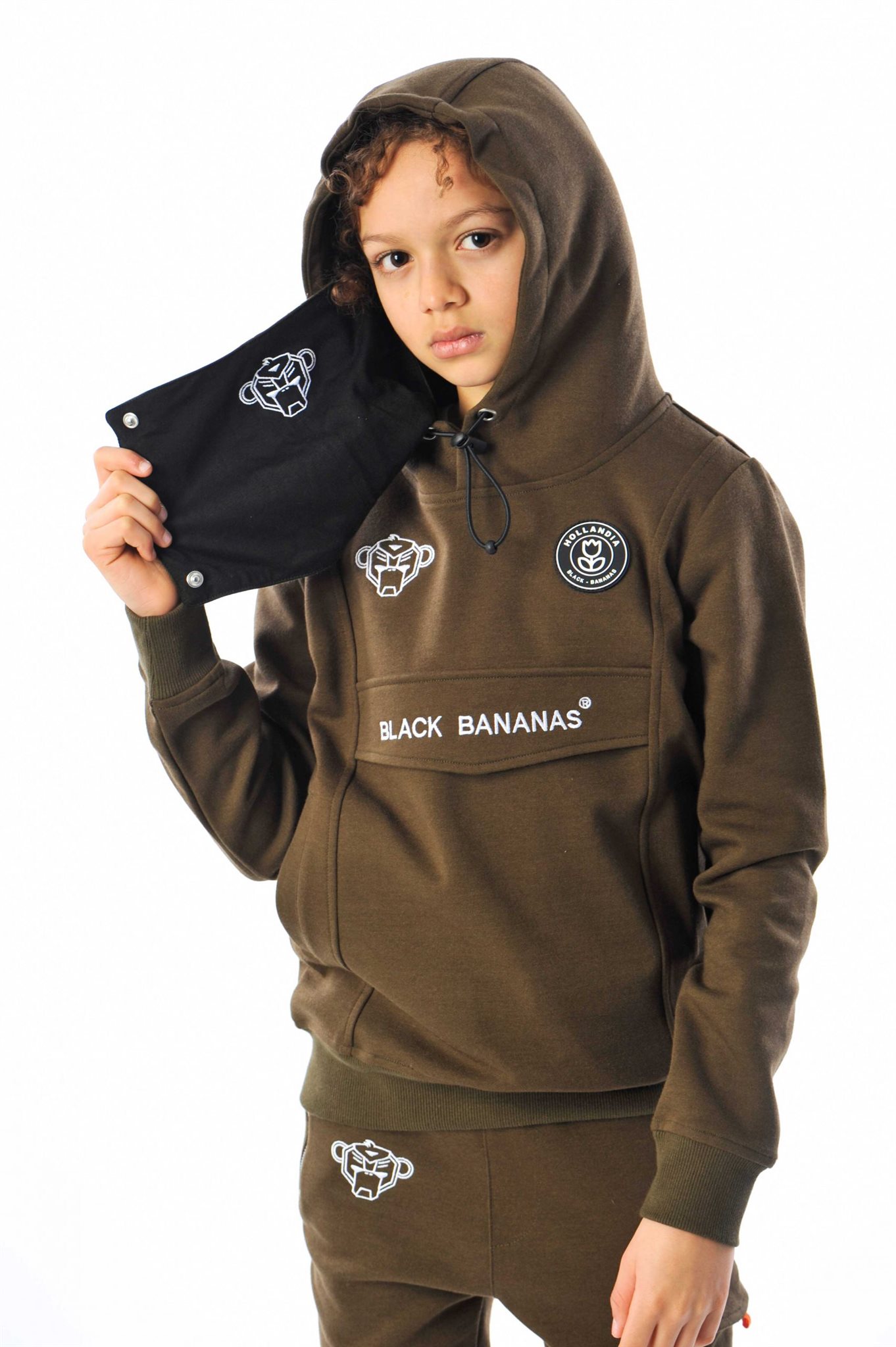Black bananas trui met mondkapje deals