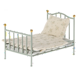 Overview image: Maileg Vintage bed
